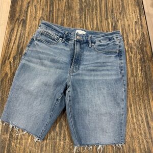 Good American Denim Shorts Size 14 32 Blue Stretch High Rise Raw Hem Bermuda